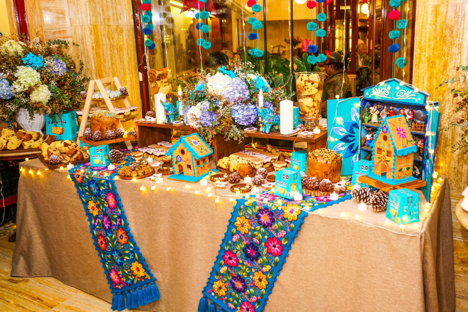 Consejos para decorar tu mesa y árbol con motivos navideños – Ernesto ...